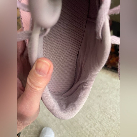 NIKE Flexexperience RN7 Shoes ~ size 10 ~ GUC Pink/Mauve color - Picture 9 of 9